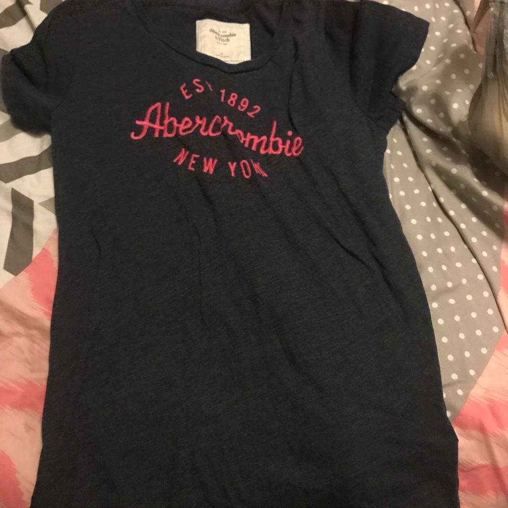 Abercrombie tee